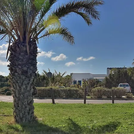 Villa Seafront 3 Bedroom Medea With Private Pool And Garden.