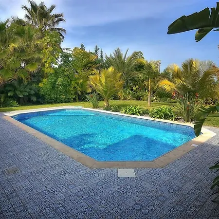 Seafront 3 Bedroom Medea With Private Pool And Garden. *