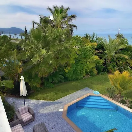 Seafront 3 Bedroom Medea With Private Pool And Garden.