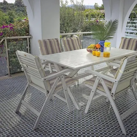 Seafront 3 Bedroom Medea With Private Pool And Garden.