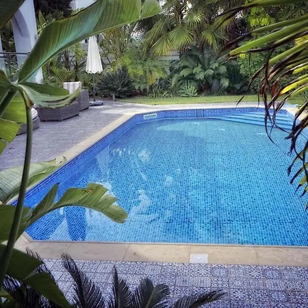 别墅 Seafront 3 Bedroom Medea With Private Pool And Garden. *